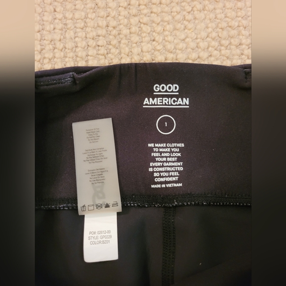 GOOD AMERICAN Biker shorts,  High Rise Biker shorts, in bronze ombre  Size S - Picture 5 of 8